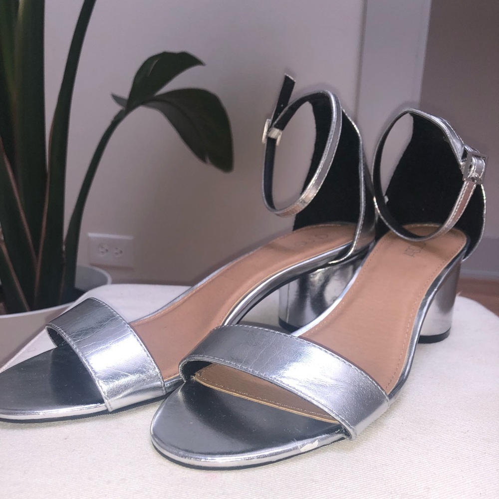 Size 10 silver chunky heel sandals